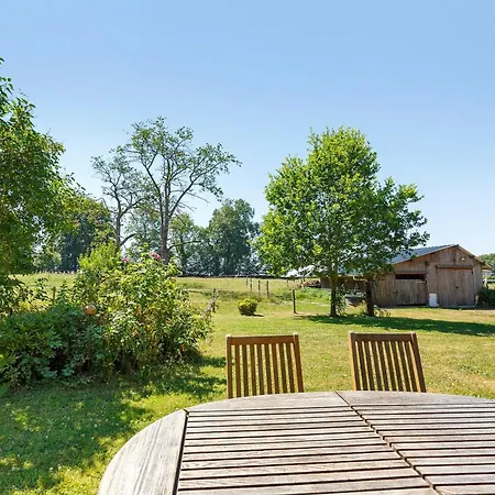 La Grande De La Chaumiere Bed & Breakfast